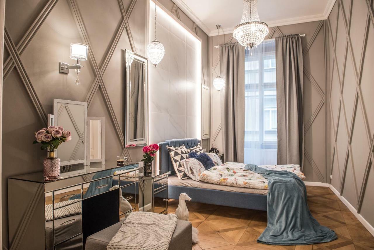 Dali Wenceslas Square Apartment Прага Екстер'єр фото