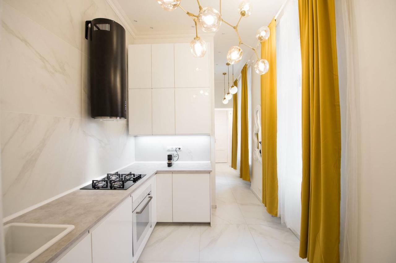 Dali Wenceslas Square Apartment Прага Екстер'єр фото