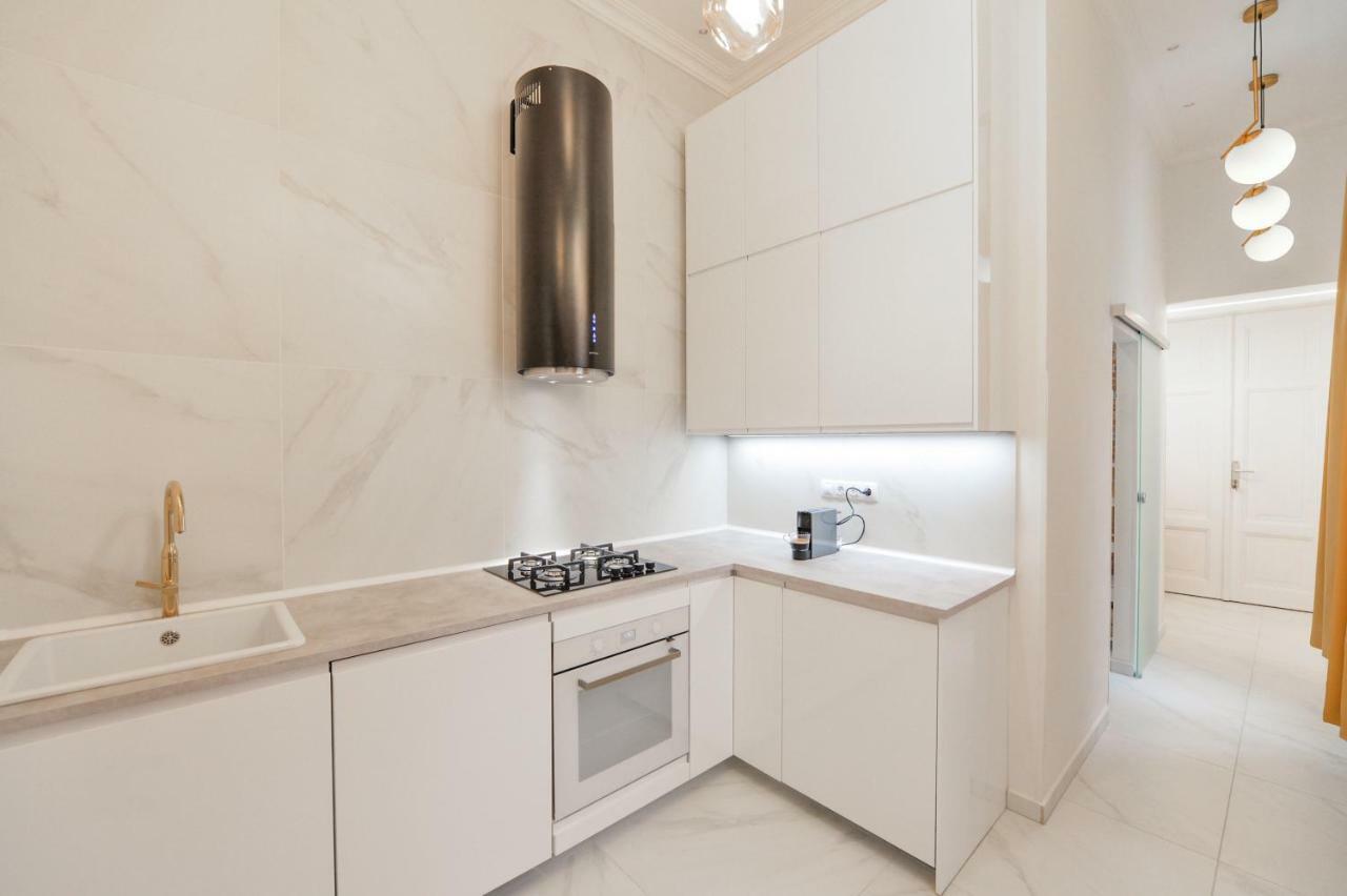 Dali Wenceslas Square Apartment Прага Екстер'єр фото
