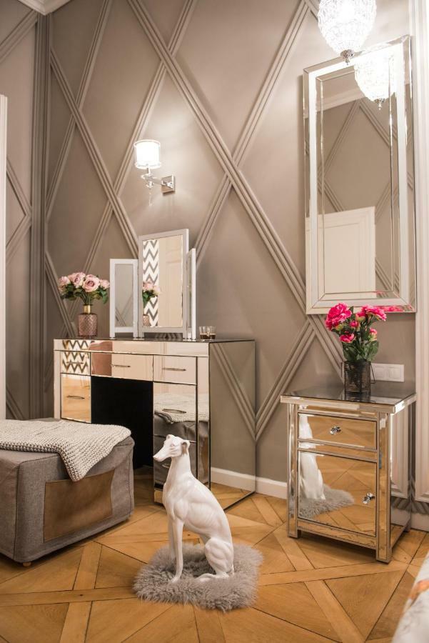 Dali Wenceslas Square Apartment Прага Екстер'єр фото