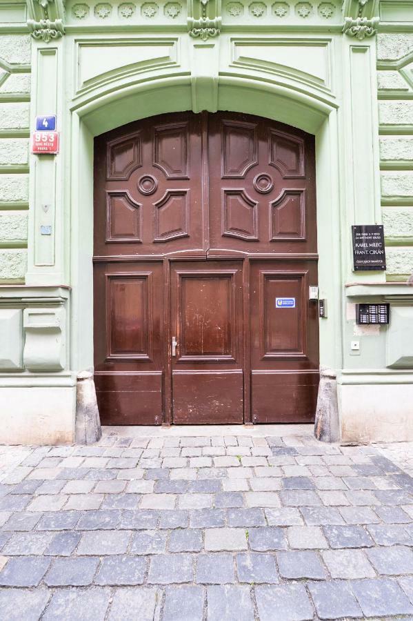 Dali Wenceslas Square Apartment Прага Екстер'єр фото