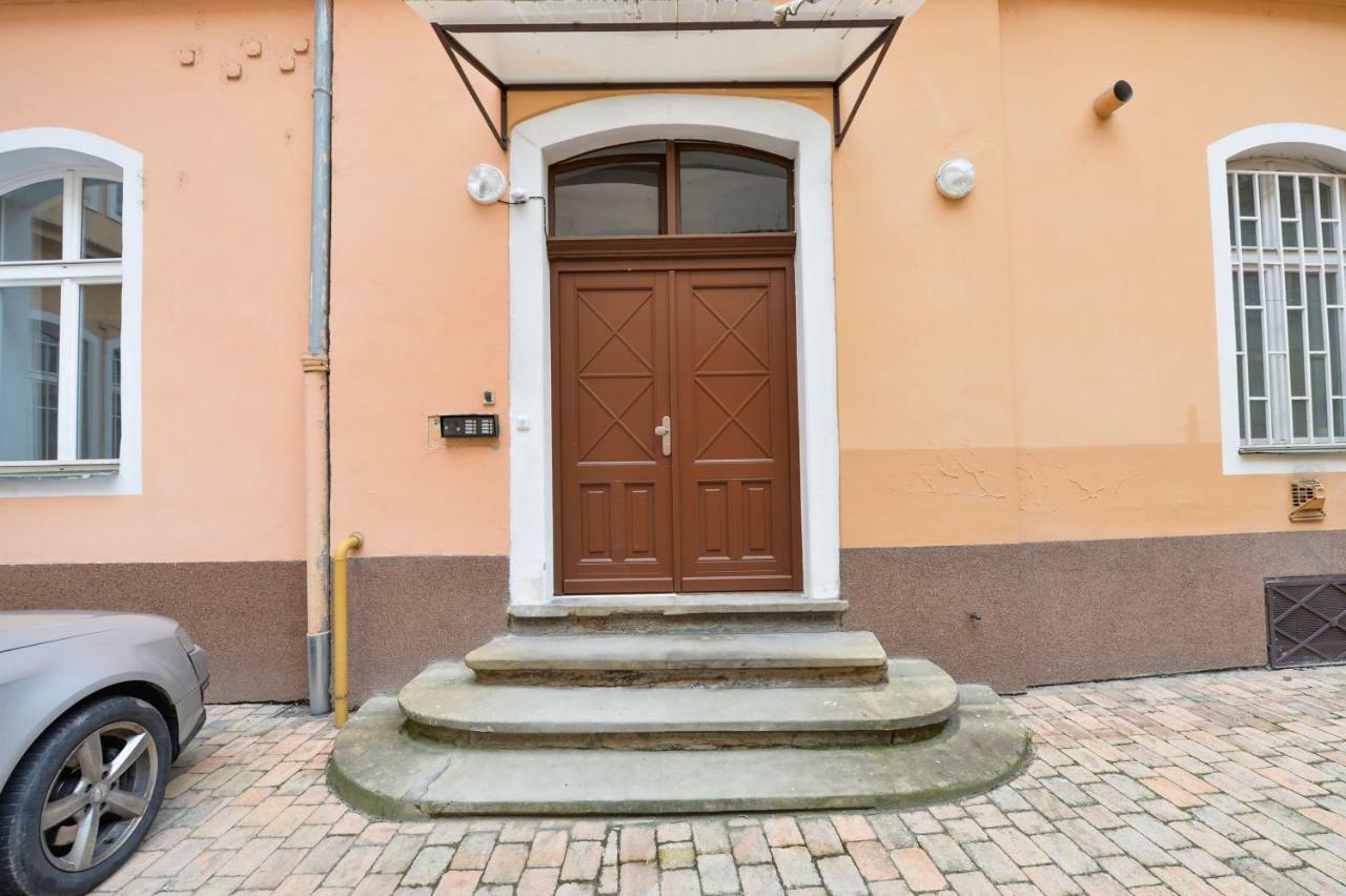 Dali Wenceslas Square Apartment Прага Екстер'єр фото